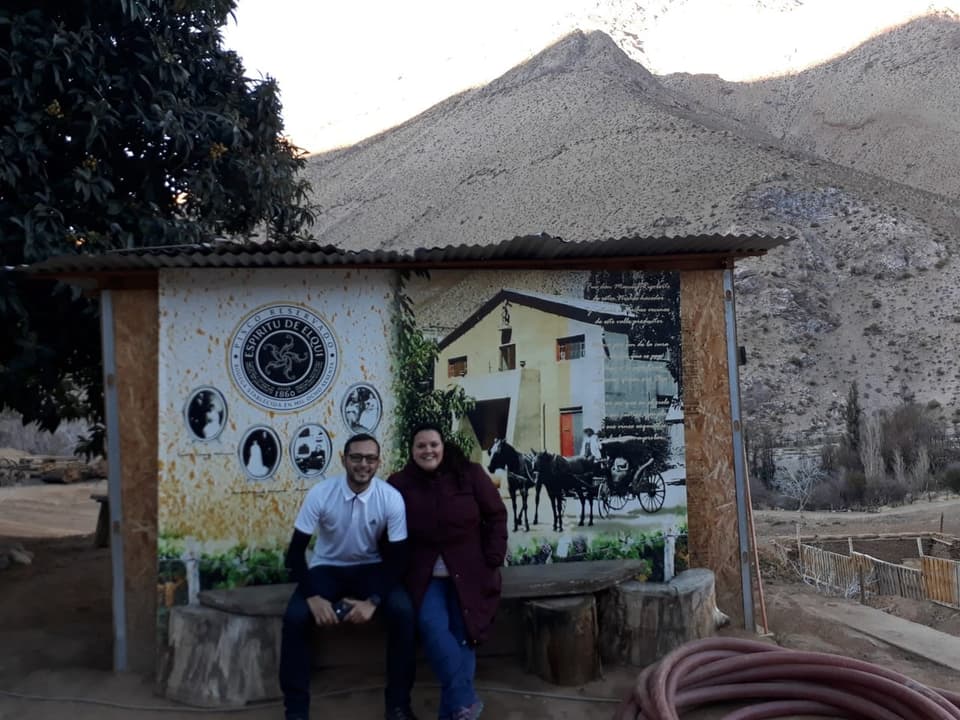 Visitantes en pisquera del Valle de Elqui